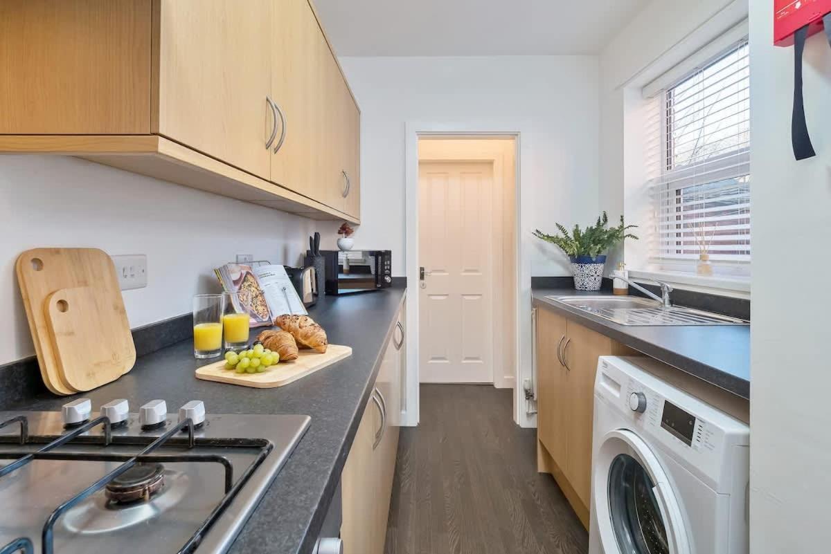 Nursery House By Truestays - 3 Bedroom House In Stoke-On-Trent Exteriér fotografie