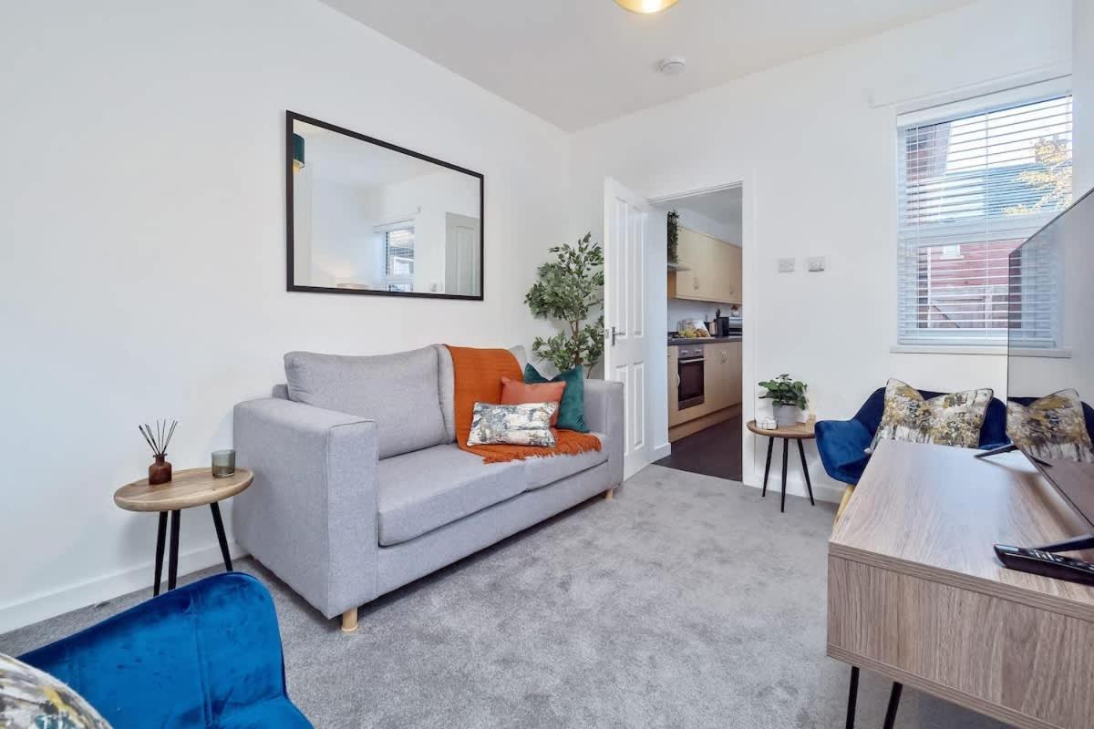 Nursery House By Truestays - 3 Bedroom House In Stoke-On-Trent Exteriér fotografie