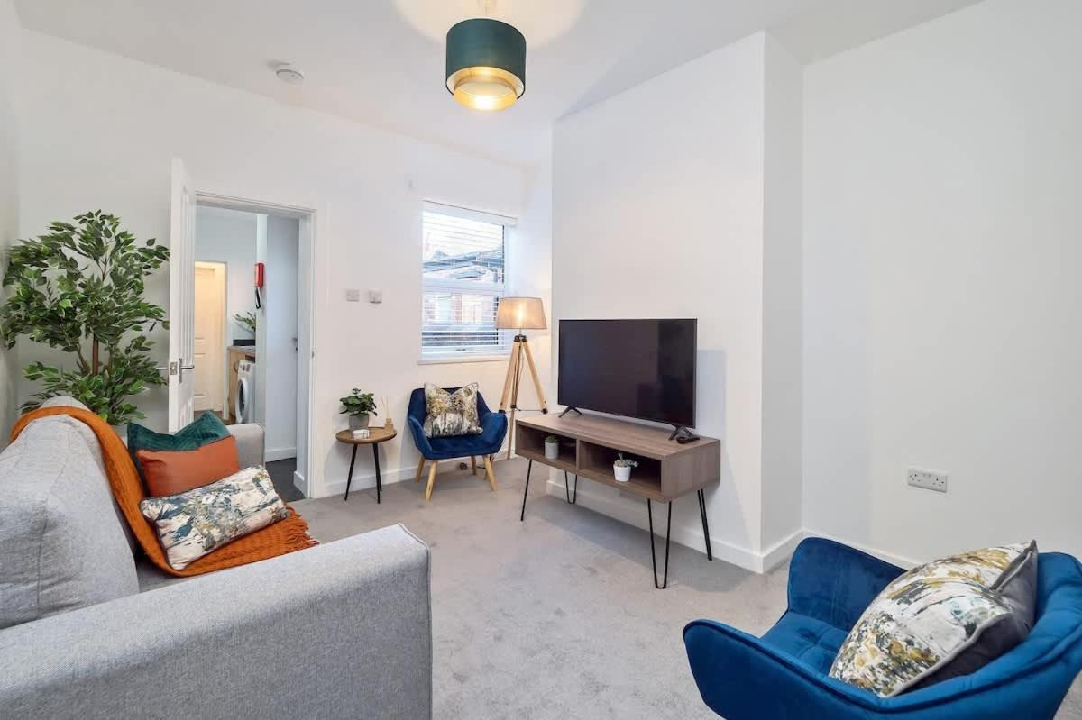 Nursery House By Truestays - 3 Bedroom House In Stoke-On-Trent Exteriér fotografie
